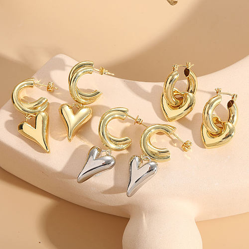 1 paire de boucles d'oreilles pendantes élégantes et luxueuses, Style classique, en forme de cœur, plaquées or 14 carats