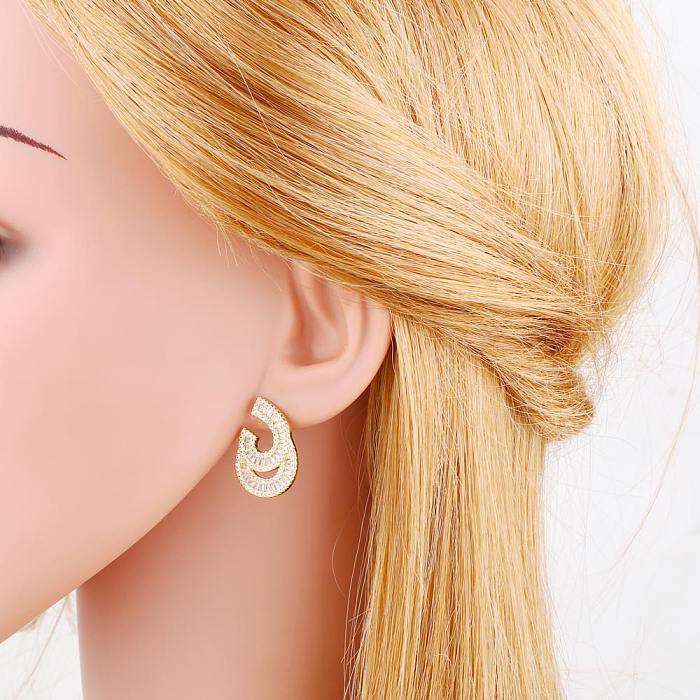Fashion C Shape Copper Plating Inlay Pearl Zircon Ear Studs 1 Pair