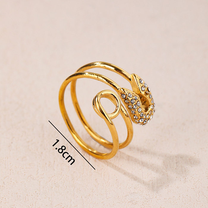 Einfacher offener Ring mit geometrischen künstlichen Edelsteinen aus Titanstahl in loser Schüttung