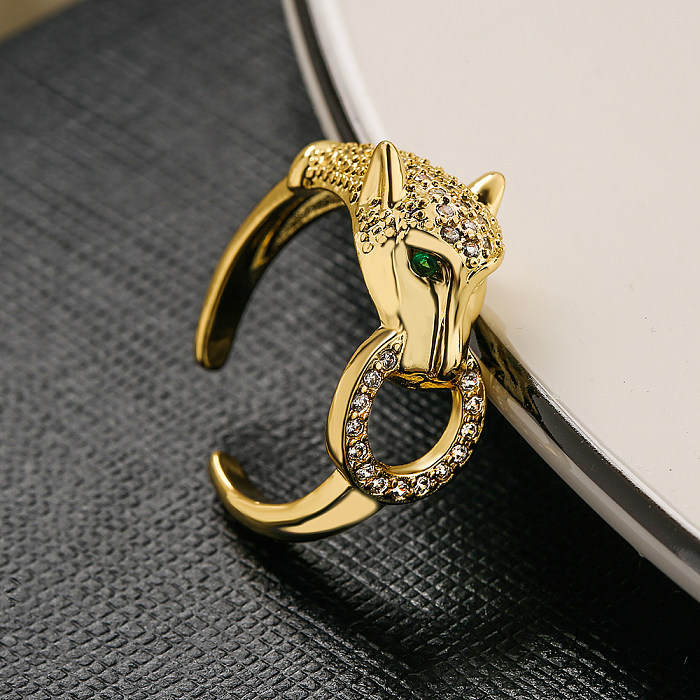 1 Stück offener Ring im coolen Stil mit Tierverkupferung und Inlay-Zirkon, 18 Karat vergoldet