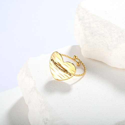 خاتم مفتوح مطلي بالذهب من الفولاذ المقاوم للصدأ على شكل قلب بتصميم بسيط بكميات كبيرة