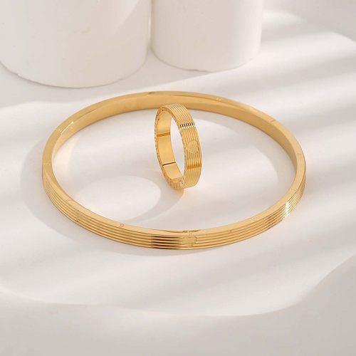 Luxuoso estilo simples número formato de coração pulseiras de anéis banhados a ouro de titânio