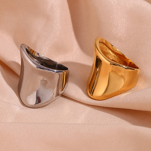 خواتم أساسية بسيطة الطراز كلاسيكية اللون من الفولاذ المقاوم للصدأ مطلية بالذهب عيار 18 قيراط بكميات كبيرة