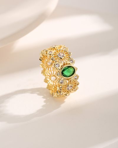 Estilo vintage luxuoso estilo clássico flor chapeamento de cobre oco incrustação de zircão anéis banhados a ouro 18K