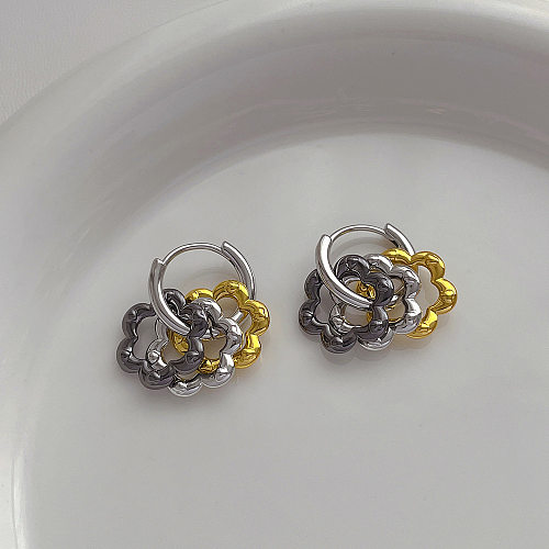1 Paar schlichte Ohrringe mit geometrischer, unregelmäßiger Beschichtung und plissiertem Kupfer, vergoldet