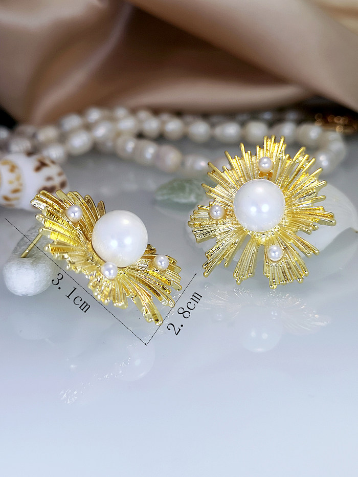 Fashion Sun Copper Artificial Pearls Ear Studs 1 Pair