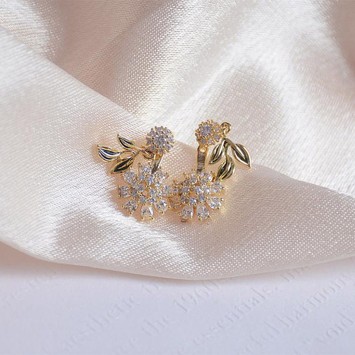 1 Paar elegante, süße Blatt-Blumen-Überzug-Inlay-Kupfer-Zirkon-vergoldete Ohrringe