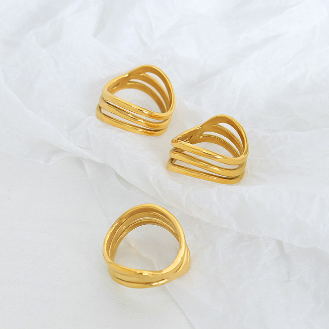 Anéis folheados a ouro Titanium geométricos elegantes do aço 18K a granel