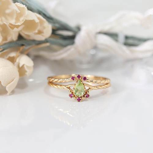 Comute o anel aberto de pedras preciosas artificiais do embutimento geométrico do chapeamento de cobre