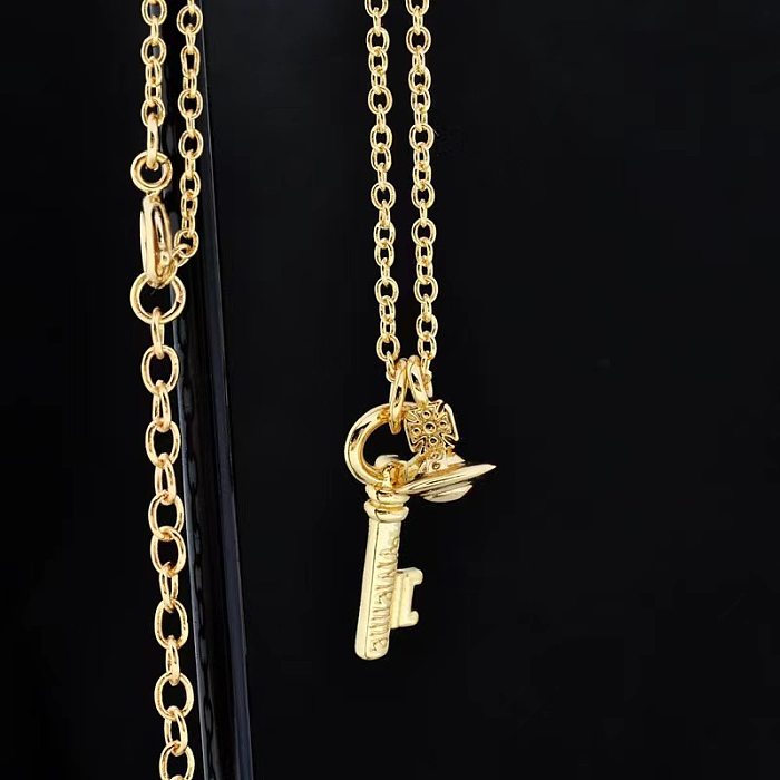 Collier pendentif en chaîne en cuivre de couleur unie de style simple