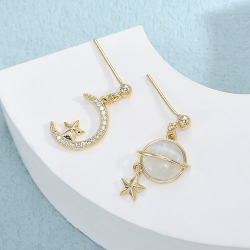 1 paire de boucles d'oreilles en cuivre, Style Simple, étoile, lune, placage asymétrique, incrustation de pierres précieuses artificielles, Zircon