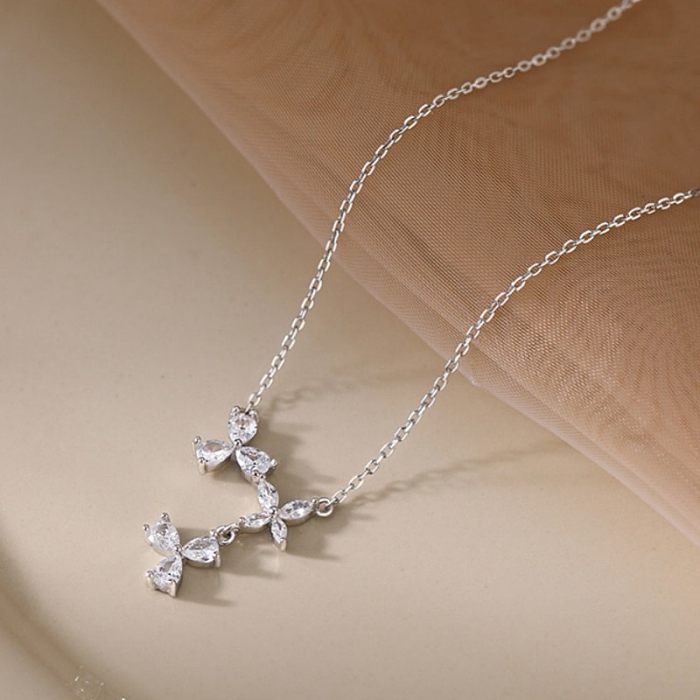 Elegant Lady Flower White Copper Inlay Zircon Pendant Necklace