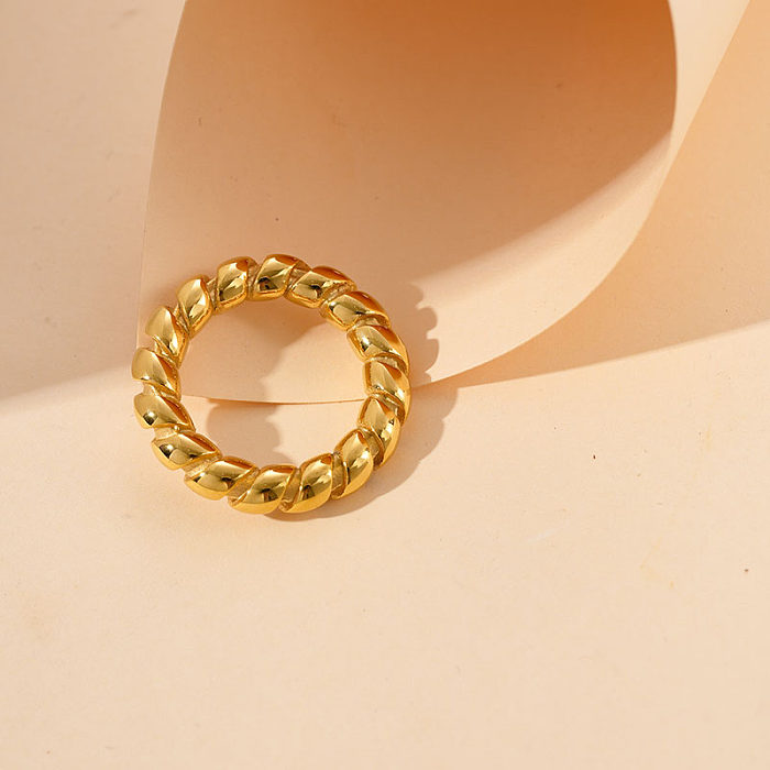 Anéis banhados a ouro redondos de chapeamento de aço inoxidável estilo moderno casual