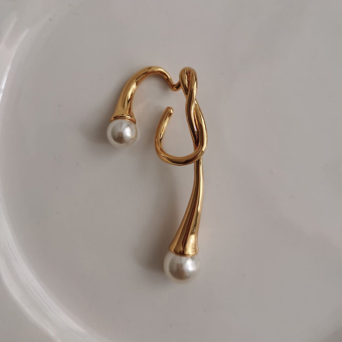1 Piece Streetwear Irregular Plating Inlay Copper Pearl Ear Cuffs