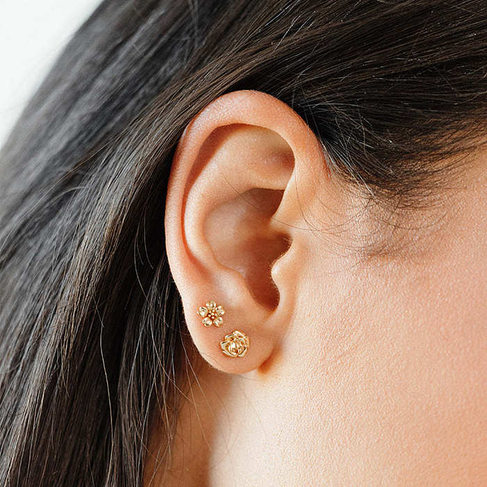 1 Pair Retro Flower Plating Copper 14K Gold Plated Ear Studs