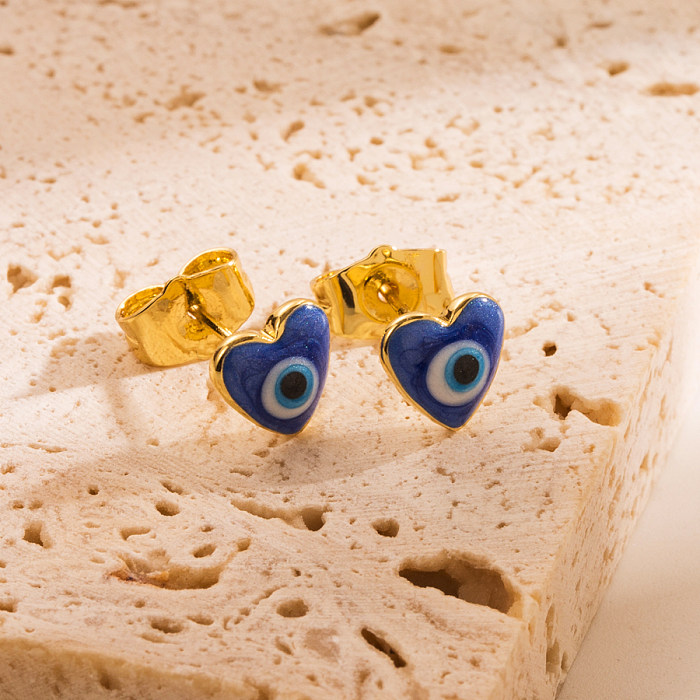 1 Pair Fashion Classic Style Devil'S Eye Heart Shape Copper Enamel Ear Studs