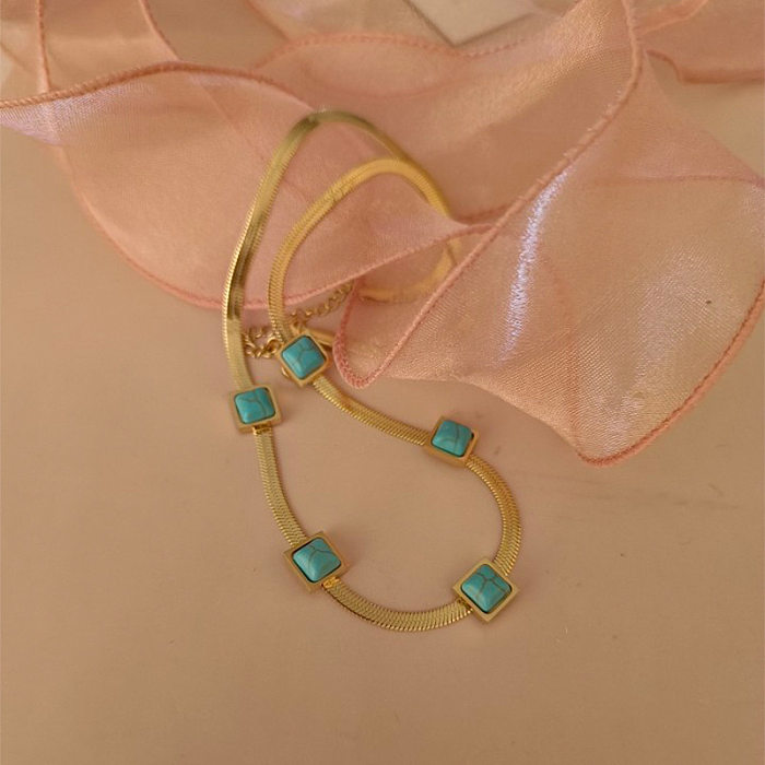 Quadratische Halskette im Vintage-Stil mit Titan-Stahlbeschichtung und türkisfarbener 18-karätiger Vergoldung