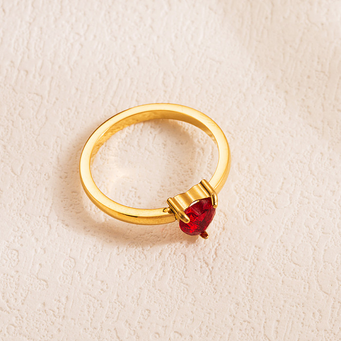 Elegante estilo clássico formato de coração em aço inoxidável com incrustação de zircão anéis banhados a ouro 18K