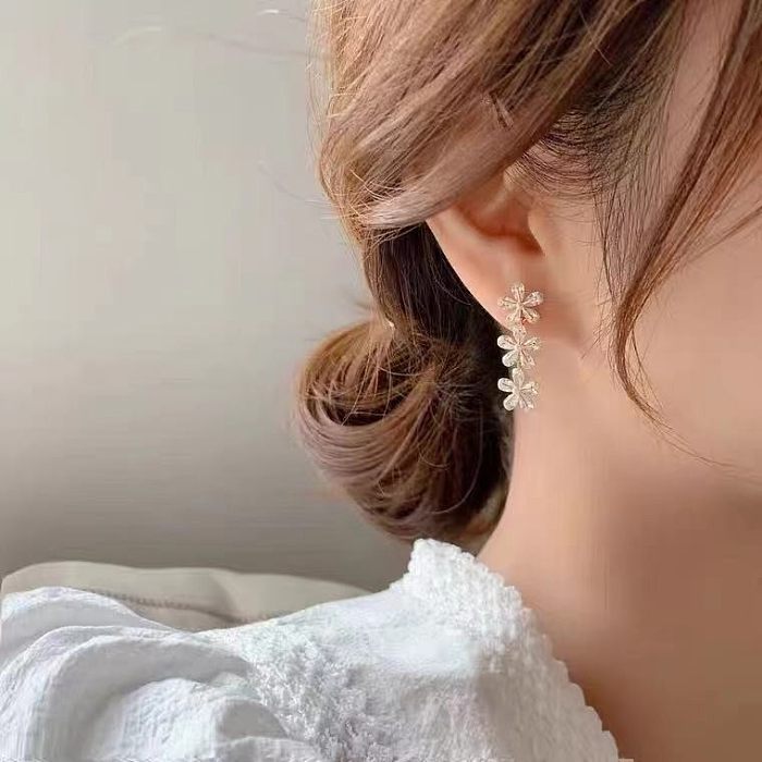 1 Pair Sweet Simple Style Flower Plating Inlay Copper Zircon Drop Earrings