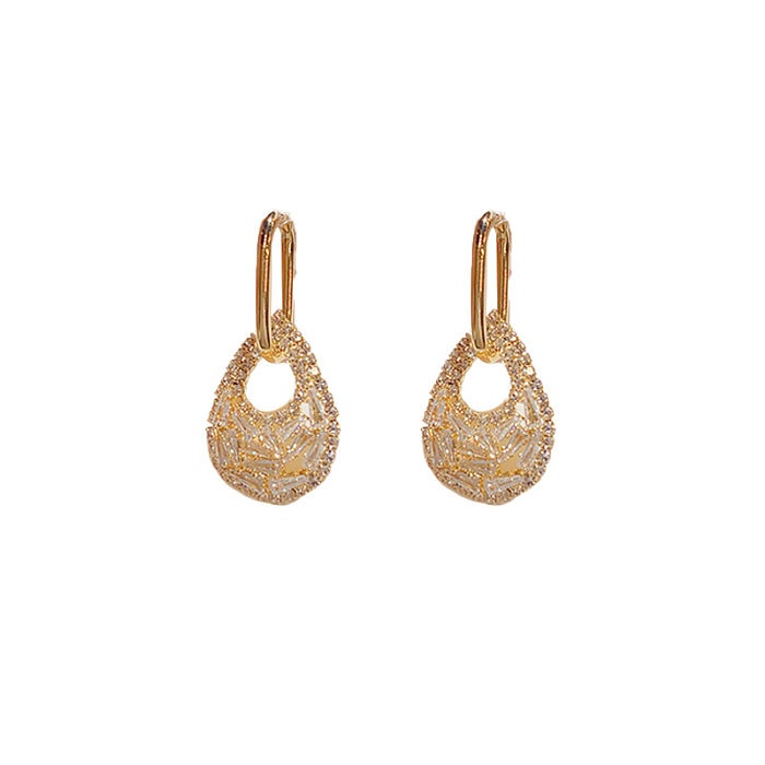 1 Paar schlichte, glänzende Wassertropfen-Ohrringe mit Inlay aus Kupfer und Zirkon, 14 Karat vergoldet