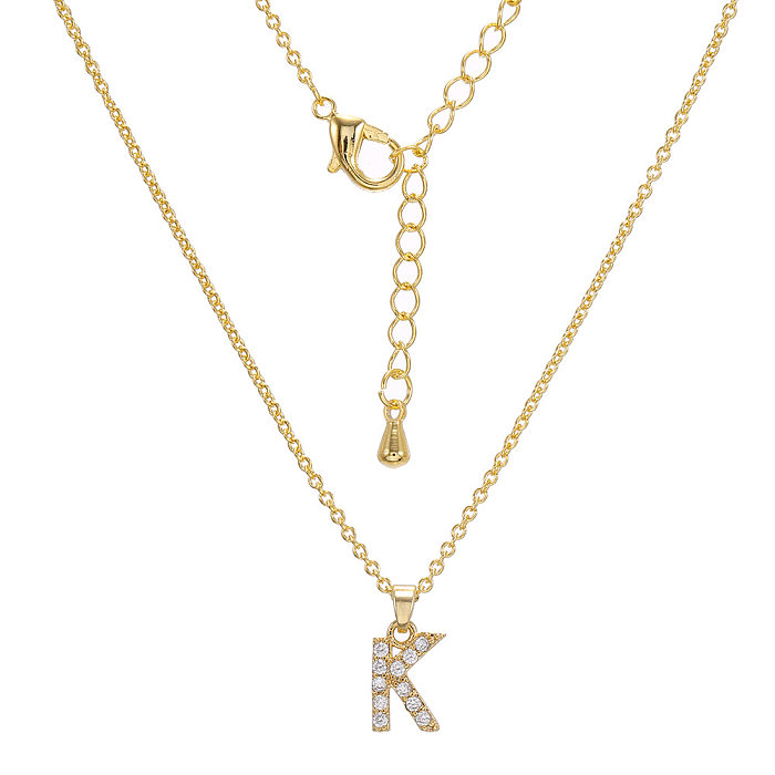 Kreative, beliebte Schlüsselbein-Halskette mit 26 Buchstaben aus Kupfer mit eingelegtem Zirkon