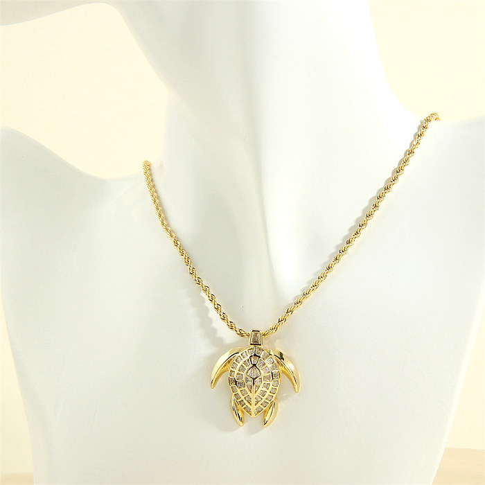 Collar colgante de Zircon chapado en oro de cobre 18K de tortuga de estilo simple a granel