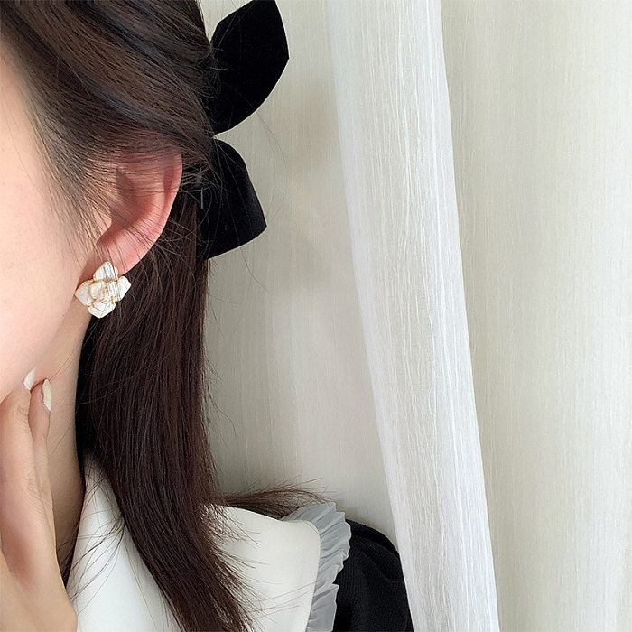 1 Pair Retro Flower Copper Enamel Inlay Artificial Pearls Rhinestones Earrings