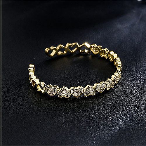 أزياء الذهب مطلي بالنحاس على شكل قلب سوار مجوهرات الزركون مايكرو مطعمة