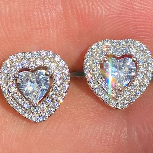 1 par de brincos de orelha com pedras preciosas artificiais em estilo moderno em formato de coração