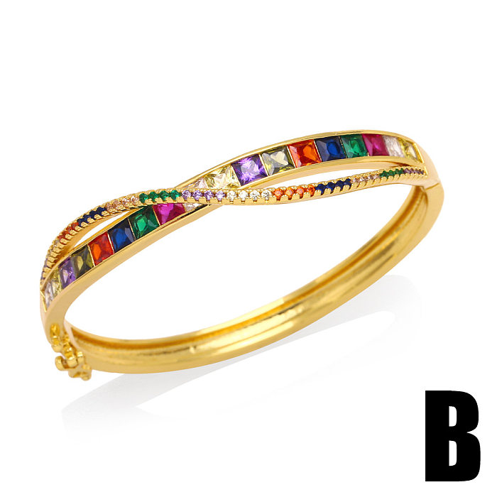 Bracelets en cuivre de forme de coeur d'ours de mode plaquant des bracelets en cuivre de zircon