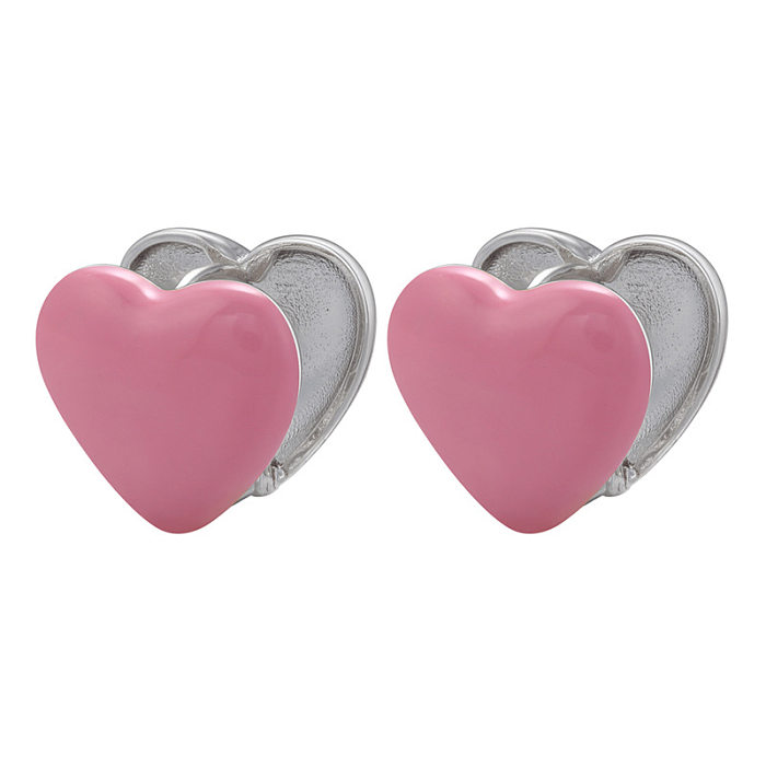 Brincos de orelha revestidos de latão em formato de coração da moda 1 par