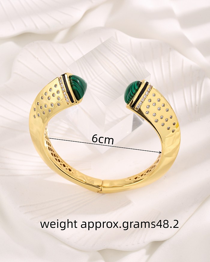 Vintage Style Luxurious Triangle Stripe Copper Plating Hollow Out Inlay Zircon 18K Gold Plated Bangle