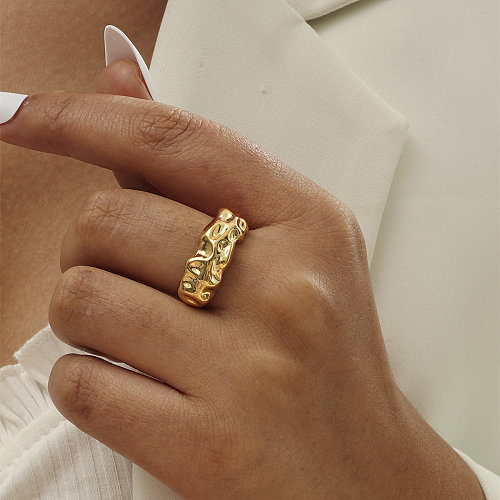 Modischer, unregelmäßiger, einfarbiger, offener Ring mit 18-Karat-Goldbeschichtung
