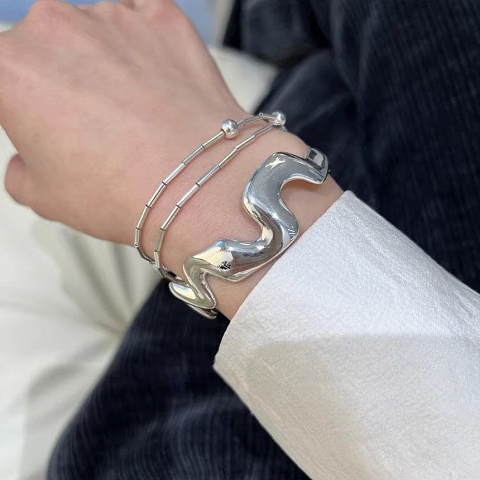 Bracelet plaqué argent de placage de cuivre de couleur unie de style simple