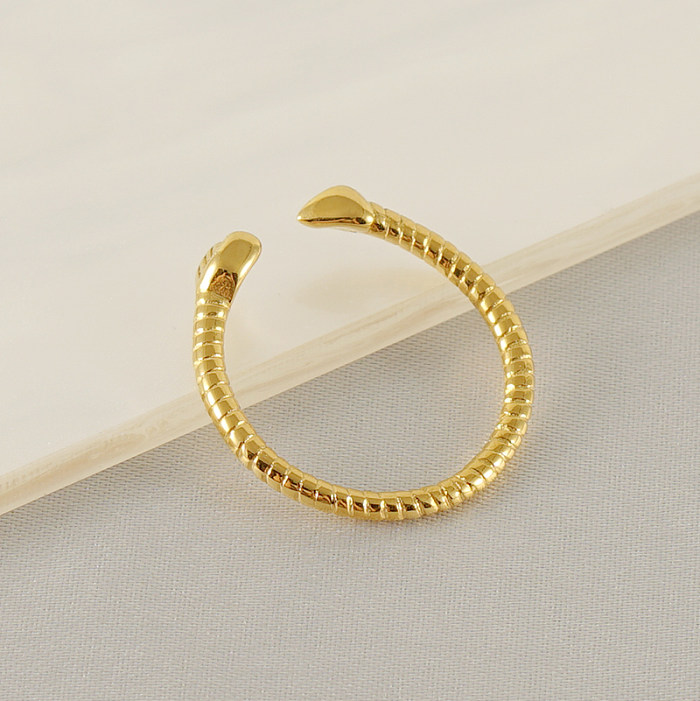 Arco e flecha estilo francês elegante, chapeamento de aço inoxidável, anel aberto banhado a ouro 18K