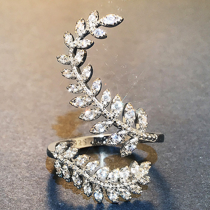 Neuer Damen-Zirkon-Ring, versilbert, kreativer Pflanzenblatt-Ring, Kupfer-Schmuck