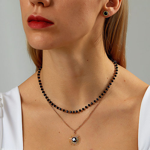 Conjunto de collar de doble capa de cristal negro con pendientes redondos de acero inoxidable retro de moda