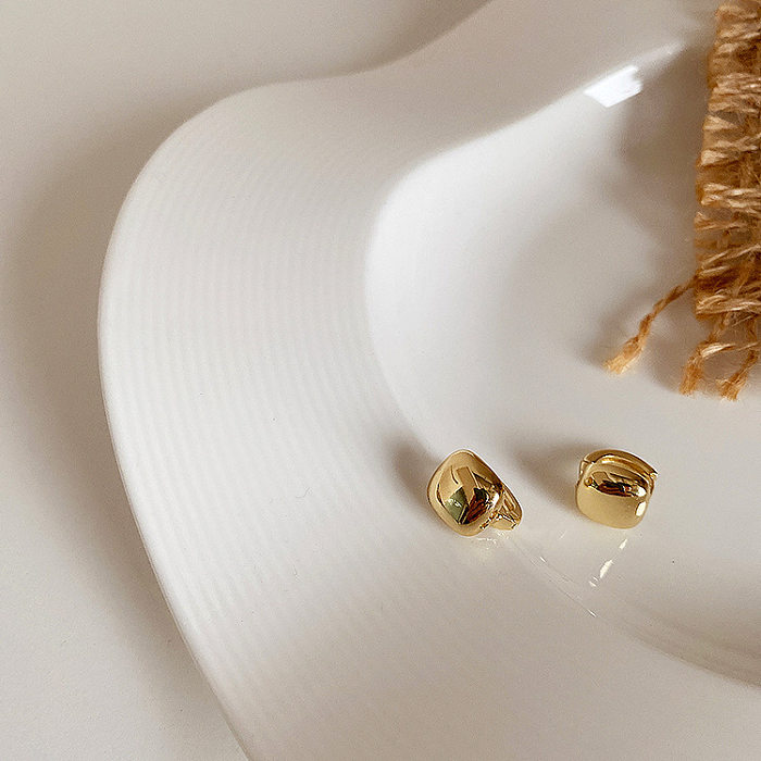 1 Pair Retro Simple Style Solid Color Plating Copper Gold Plated Ear Studs