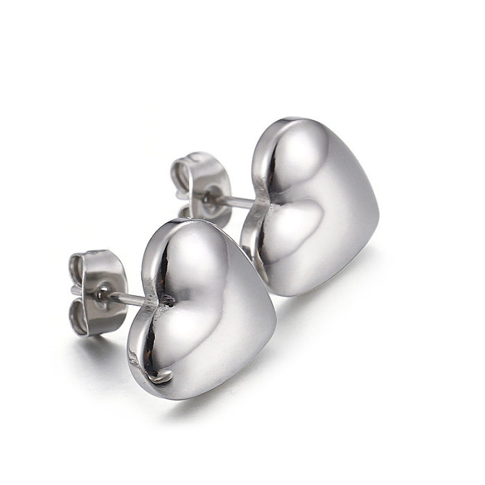 Collar en forma de corazón Pendientes de pareja Conjunto de pendientes y collar de clavícula de acero de titanio a la moda
