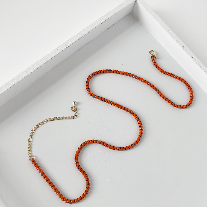 Schlichter Stil, einfarbige Kupfer-Spray-Lack-Beschichtung, 14-karätig vergoldete Halskette