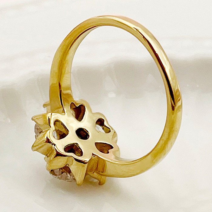 Anéis banhados a ouro de zircão com revestimento de aço inoxidável flor retrô