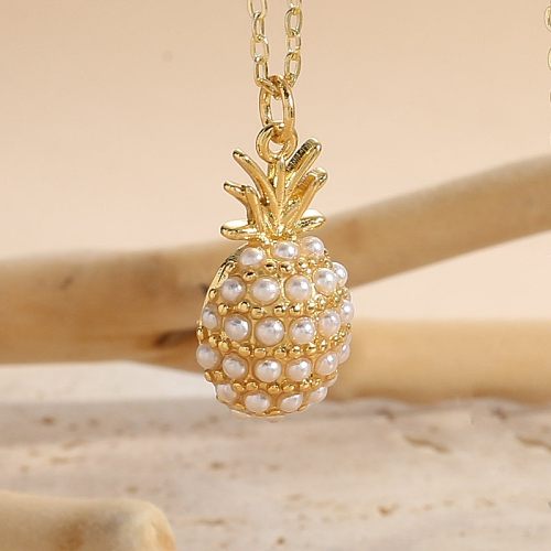 Collar largo elegante con colgante chapado en oro de 14K con incrustaciones de cobre y piña de árbol de estrella dulce elegante