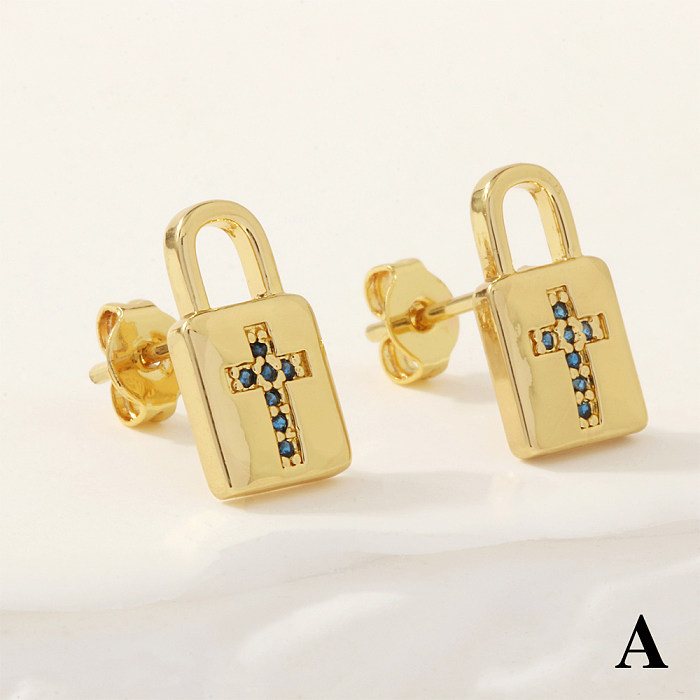 1 Paar glänzende Pentagramm-Kreuz-Ohrringe in Herzform mit Kupfer-Zirkon-Beschichtung, 18 Karat vergoldet