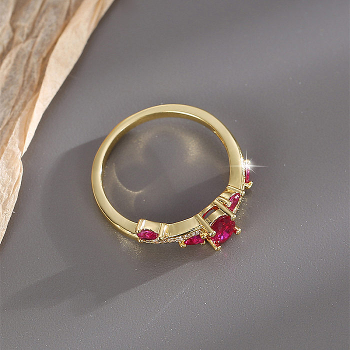 Anéis de zircão embutidos com revestimento de cobre oval retrô elegante