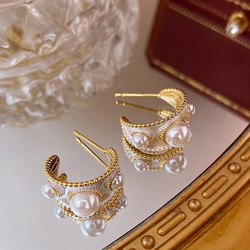 1 paire de boucles d'oreilles élégantes en forme de cœur, cercle rétro, incrustation de cuivre, perles artificielles