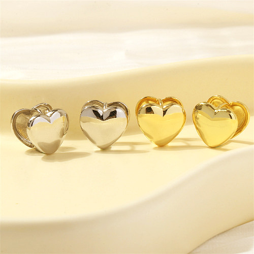 زوج واحد من الأقراط النحاسية المطلية بالذهب عيار 1 قيراط بتصميم بسيط على شكل قلب