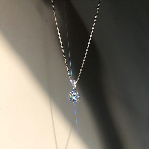 Collier pendentif élégant et simple en cuivre rond avec incrustation de strass plaqué or blanc