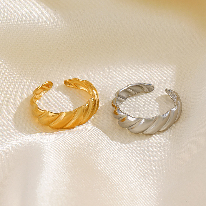 Offene Ringe im schlichten Stil mit unregelmäßiger Edelstahlbeschichtung und 18-Karat-Vergoldung