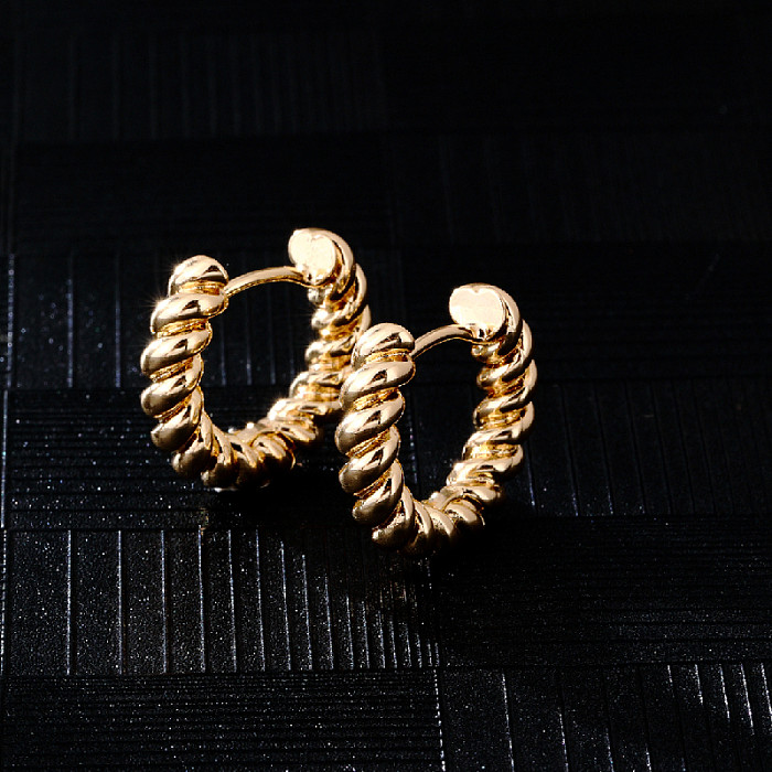 1 Pair Streetwear Round Plating Copper Gold Plated Silver Plated Earrings