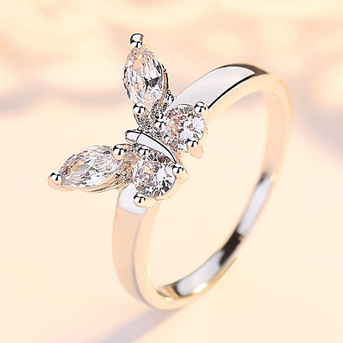 Anillo de circón en forma de mariposa de cobre simple, anillo fino de regalo femenino
